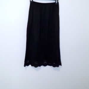 Black slip with slit